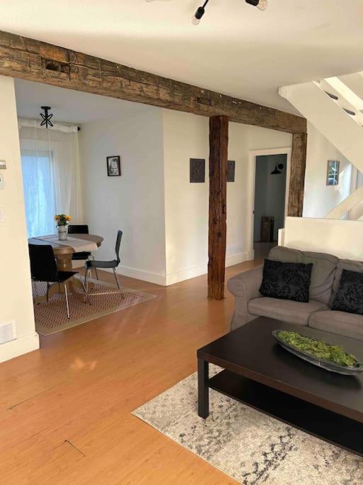 Cottage Retreat On 11 Acres Flesherton Екстер'єр фото